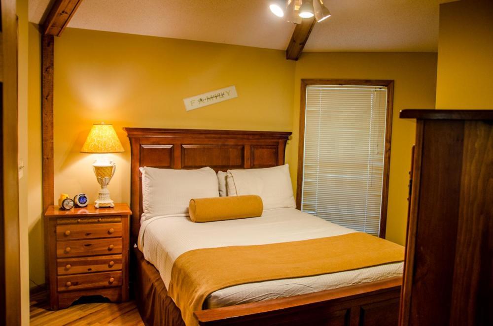 Asheville Cabins Of Willow Winds Exterior photo